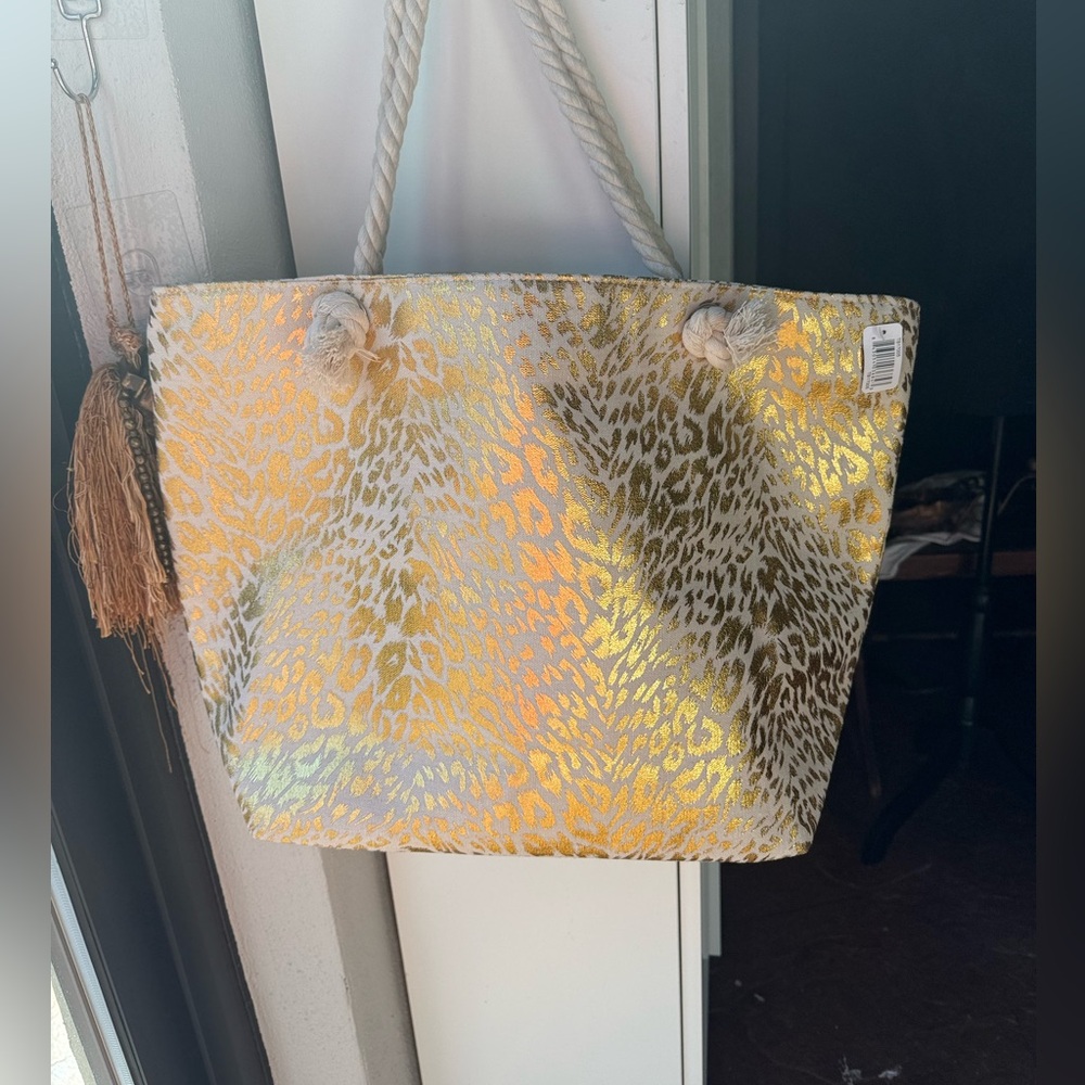 NWT gold Kendall &‎ James tote bag with rope handles